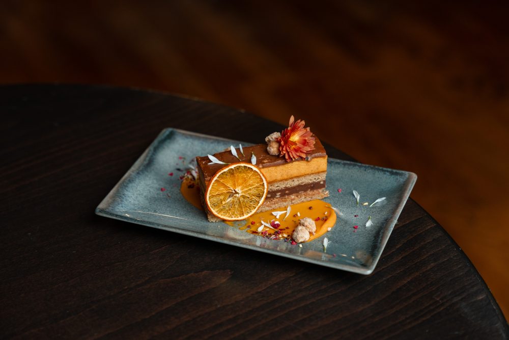 Sütőtökös mousse torta mogyorós tejcsokoládé ganache-sal