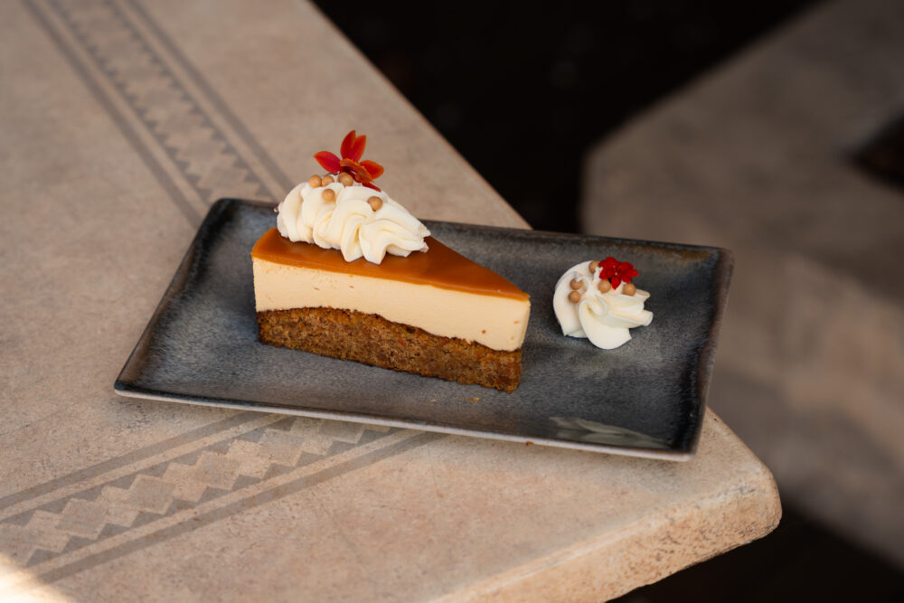 Répatorta karamella mousse-szal